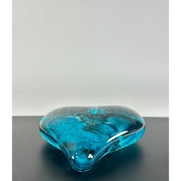 Art Glass Hand Blown Heart Paperweight Turquoise Blue w/ Controlled Bubbles - Picture 3 of 8
